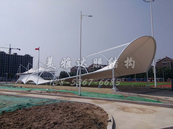虞園學(xué)?？磁_膜結(jié)構(gòu)